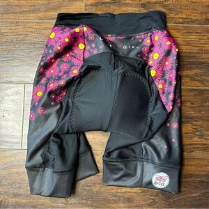 Dude Girl Daisy Cycling Shorts Size Medium